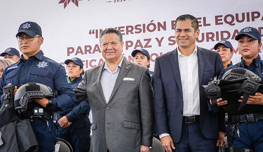 Por La Paz Y Seguridad De Hidalgo Menchaca Salazar Entreg